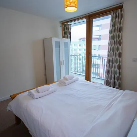 Lovely 1 Bedroom Flat In The Heart Of * Bristol